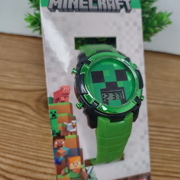 Mindcraft LCD Watch - Picture 5 of 8